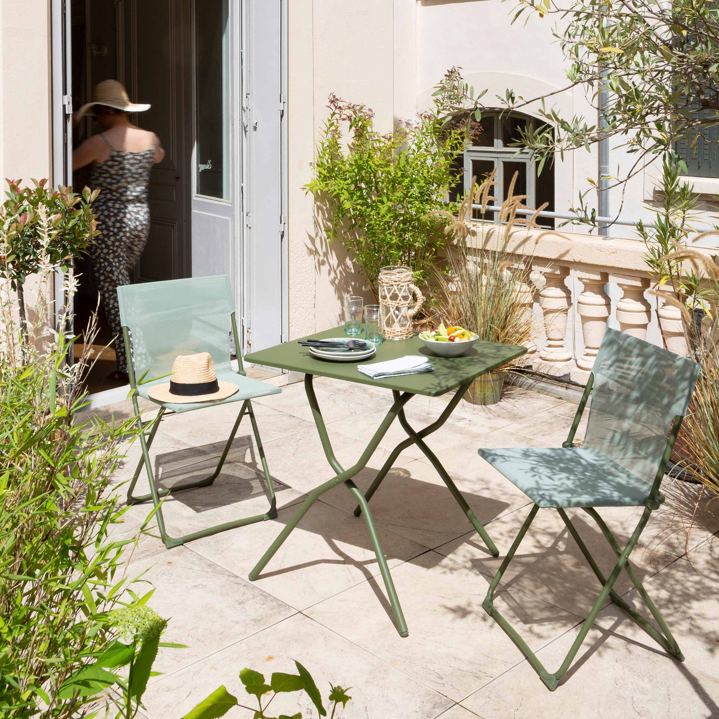 SQUARED FOLDABLE BALCONY TABLE Lafuma