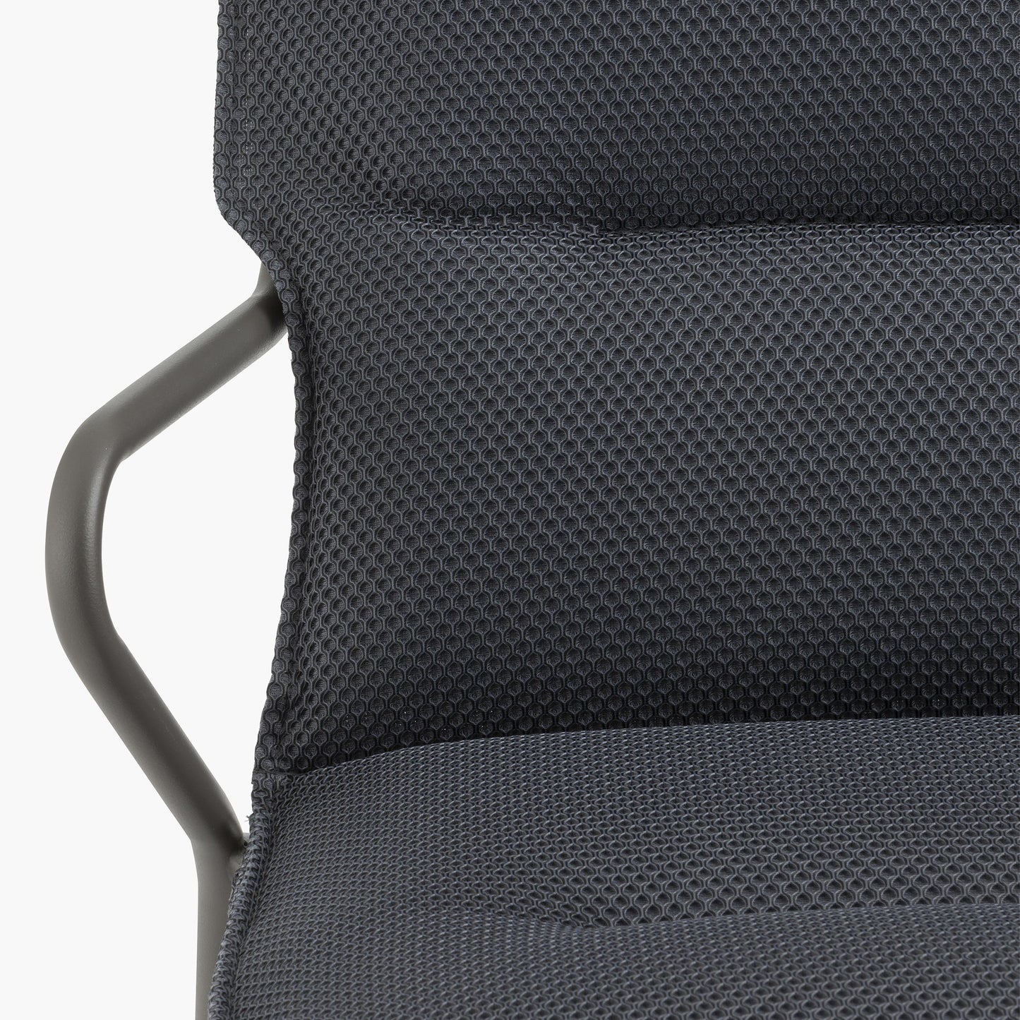 LOW PADDED LOUNGE BENCH Lafuma Mobilier US