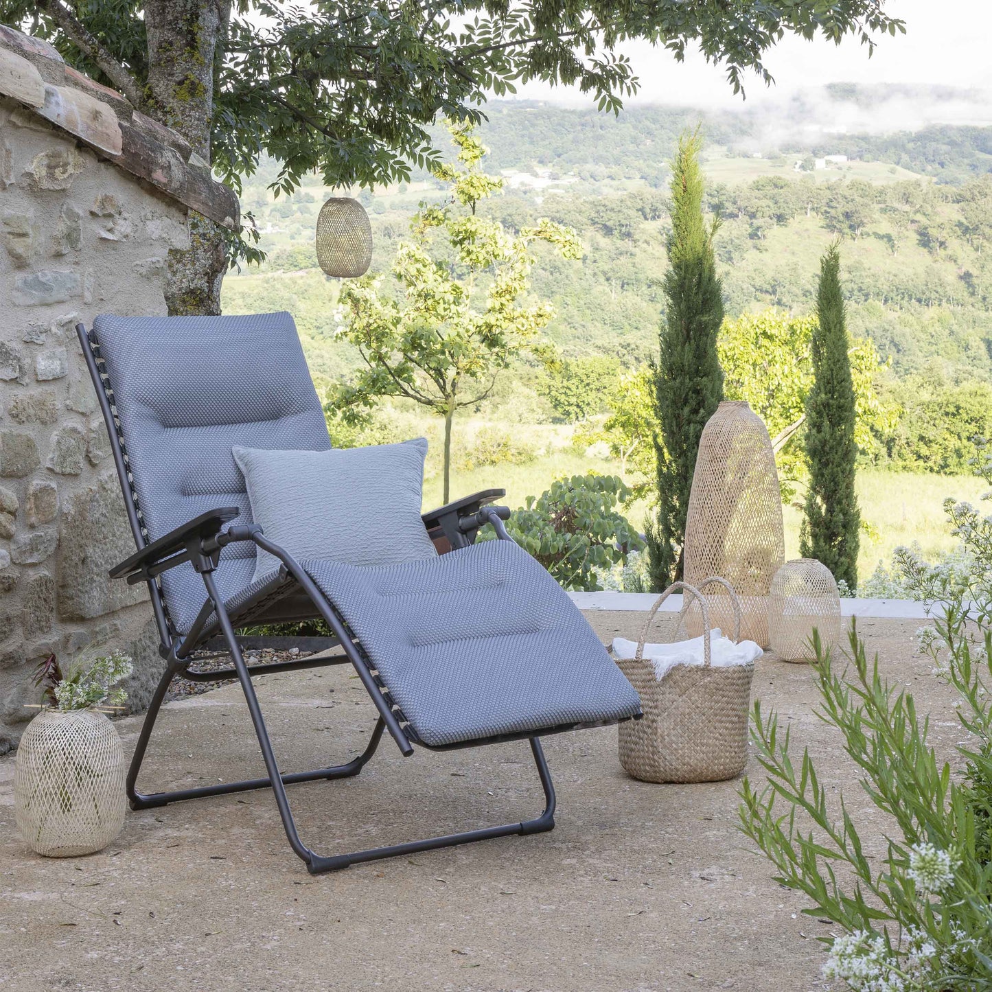 BeComfort® evolution dark grey chair reclining