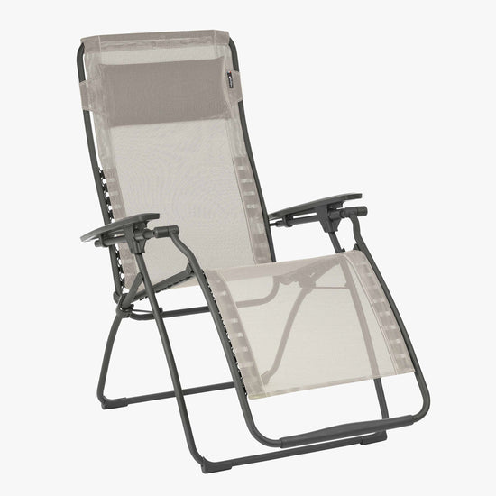 Zero gravity outdoor and Lafuma reclining US chairs – Mobilier